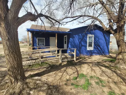 1055 S 3rd St, Slaton, TX 79364