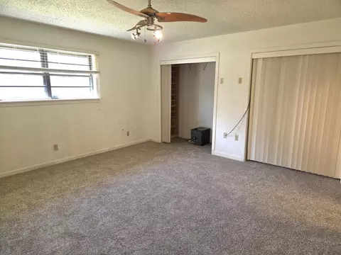 Bedroom - 1303 Ebeling Dr, Plainview, TX 79072 photo 4 of 6
