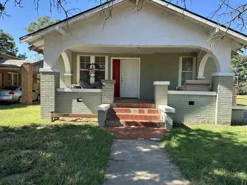 611 Denver St, Plainview, TX 79072 photo 1
