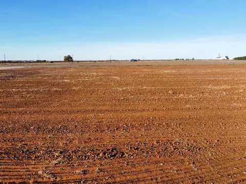 6617 Tiger Rd, Ropesville, TX 79358