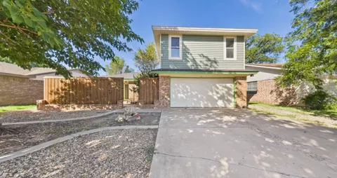 5719 2nd St, Lubbock, TX 79416