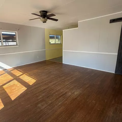 2014 W 20th St, Plainview, TX 79072 photo 2