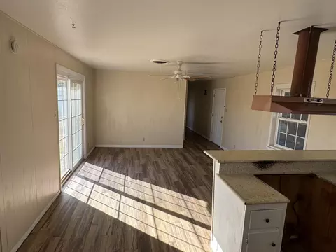 601 38th St, Lubbock, TX 79404 photo 5