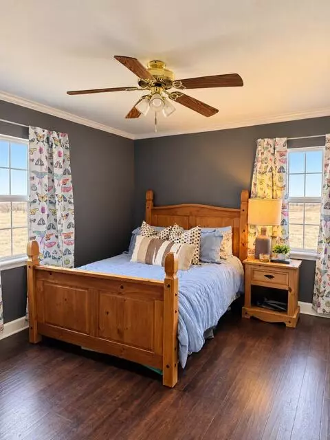 Bedroom - 1942 Co Rd 135, Plainview, TX 79072 photo 2 of 2