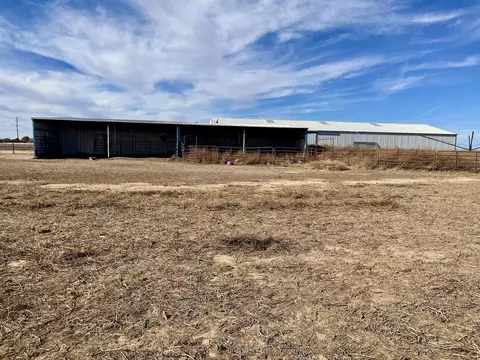 Exterior - 1942 Co Rd 135, Plainview, TX 79072 photo 14 of 24
