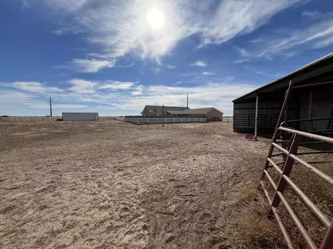 Exterior - 1942 Co Rd 135, Plainview, TX 79072 photo 19 of 27