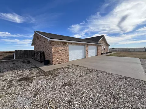 Exterior - 1942 Co Rd 135, Plainview, TX 79072 photo 7 of 24