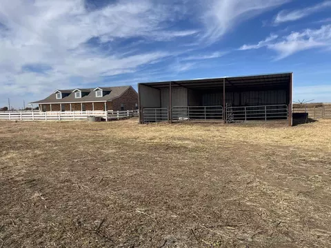 Exterior - 1942 Co Rd 135, Plainview, TX 79072 photo 22 of 24