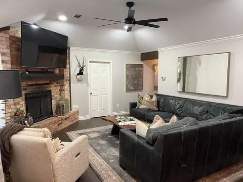 Living - 1942 Co Rd 135, Plainview, TX 79072 photo 1 of 3