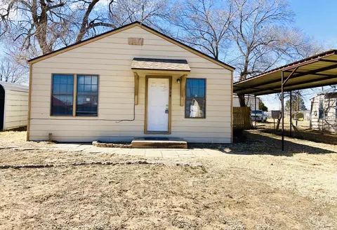 914 S Texas Ave, Levelland, TX 79336