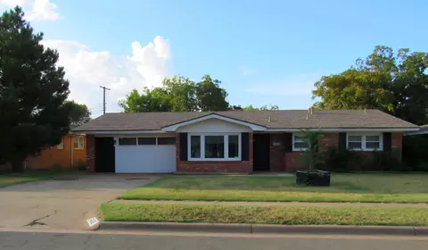 5430 8th St, Lubbock, TX 79416
