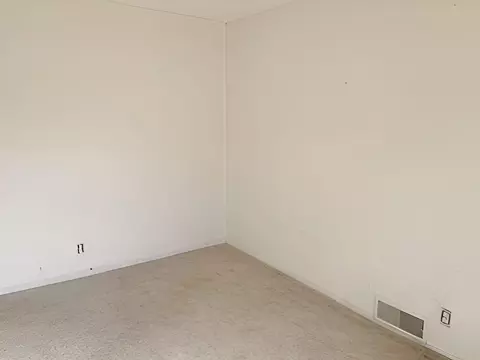 1006 Borger St, Plainview, TX 79072 photo 9