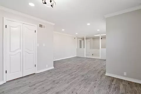 207 Yucca Ter, Plainview, TX 79072 photo 6