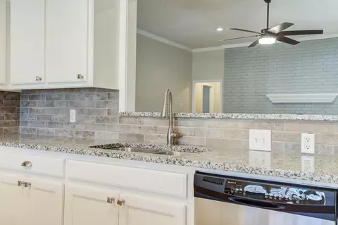 5407 68th St, Lubbock, TX 79424 photo 14