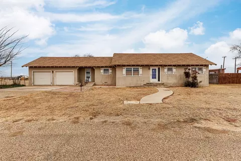 1228 S Ralls Hwy, Floydada, TX 79235