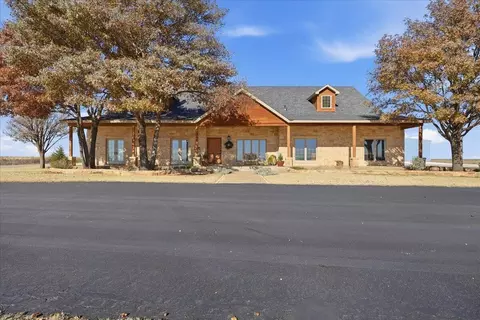 2921 County Road 52, Hart, TX 79043