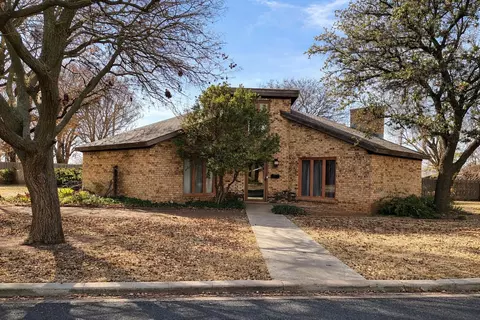 1423 Cherry Blossom Dr, Littlefield, TX 79339