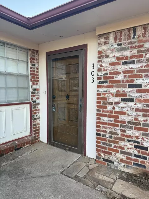 303 Mohawk Dr, Post, TX 79356 photo 4