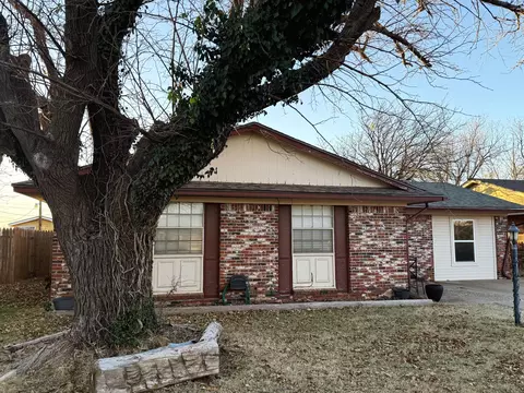 303 Mohawk Dr, Post, TX 79356 photo 2