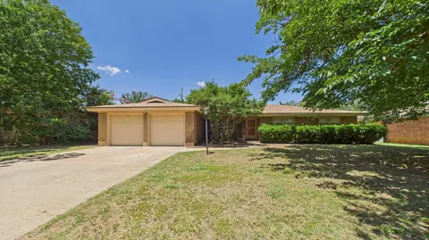 3022 67th St, Lubbock, TX 79413