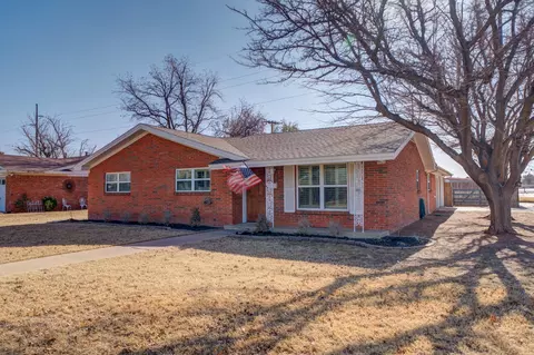 2141 71st St, Lubbock, TX 79412