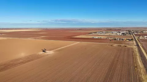 C R 3300, Slaton, TX 79364