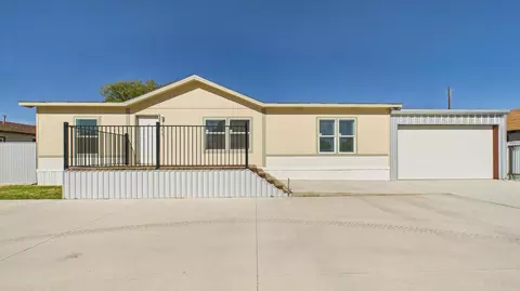 1109 W Waylon Jennings Blvd, Littlefield, TX 79339