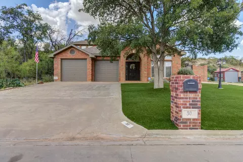 30 W Lakeshore Dr, Ransom Canyon, TX 79366