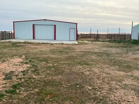1014 Old Lamesa Rd, Brownfield, TX 79316