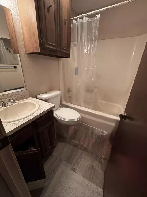 Bath - 3902 Sides St, Plainview, TX 79072 photo 2 of 2
