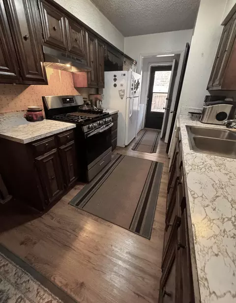 Kitchen - 3902 Sides St, Plainview, TX 79072 photo 1 of 1