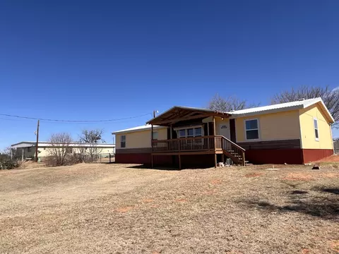 35 Rangeview Rd, Spur, TX 79370 photo 2
