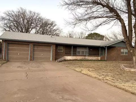 1807 E Reppto St, Brownfield, TX 79316