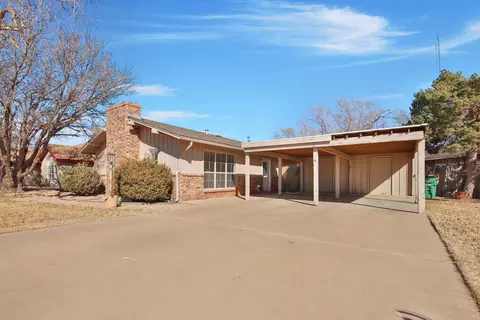 18 Highland Dr, Ransom Canyon, TX 79366