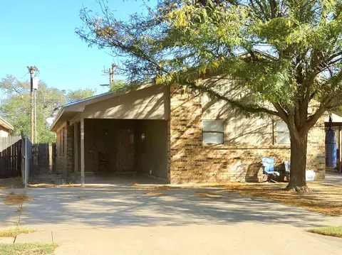 1608 28th St, Lubbock, TX 79411