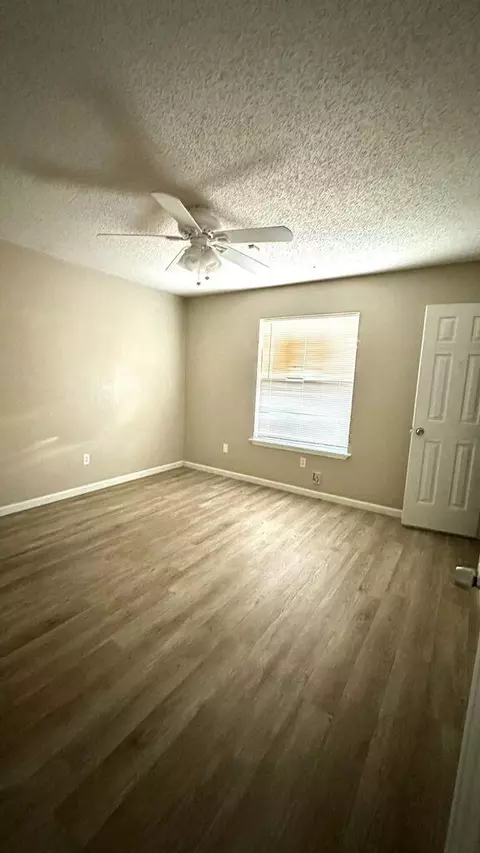 Bedroom - 3907 Owen St, Plainview, TX 79072 photo 2 of 2