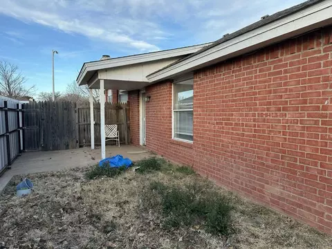 Exterior - 3907 Owen St, Plainview, TX 79072 photo 2 of 4