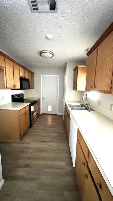 Kitchen - 3907 Owen St, Plainview, TX 79072 photo 1 of 1