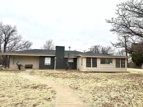 200 NE Alpine St, Plainview, TX 79072