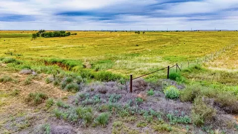 17616 N Private Road 2220, Abernathy, TX 79311