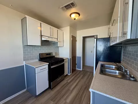 Kitchen - 1420 W 26th St, Plainview, TX 79072 photo 2 of 3