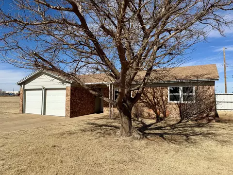 Exterior - 1420 W 26th St, Plainview, TX 79072 photo 2 of 6