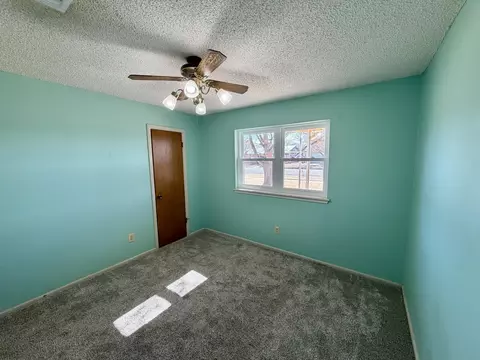 Bedroom - 1420 W 26th St, Plainview, TX 79072 photo 4 of 6