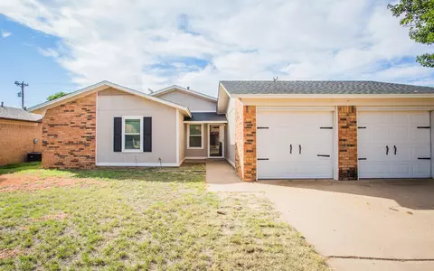 5709 3rd St, Lubbock, TX 79416