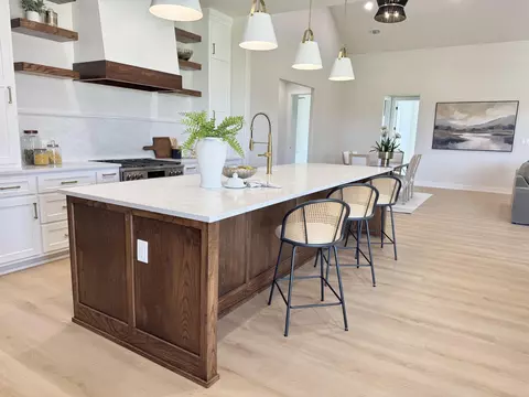 9321 County Road 7610, Wolfforth, TX 79382