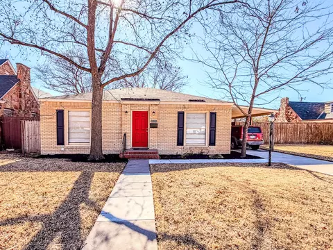 2003 30th St, Lubbock, TX 79411