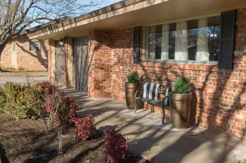 1406 Amarillo St, Plainview, TX 79072 photo 6