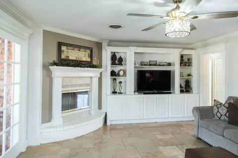 1406 Amarillo St, Plainview, TX 79072 photo 18