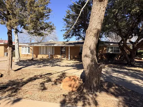 1315 E Hester St, Brownfield, TX 79316