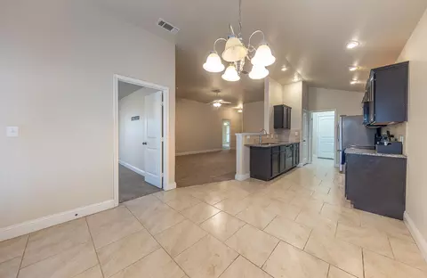 7028 97th St, Lubbock, TX 79424 photo 6